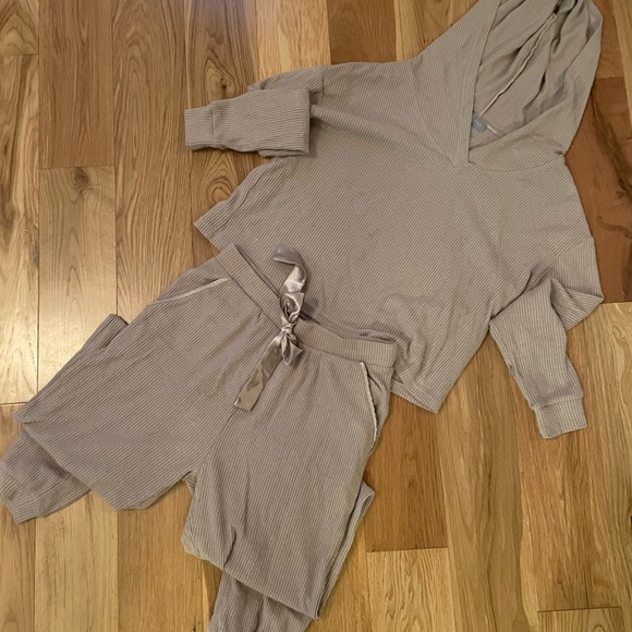 Mink Co-Ord Ribbed Set | Sweatpants + Hooded Top - Picture 1 of 7